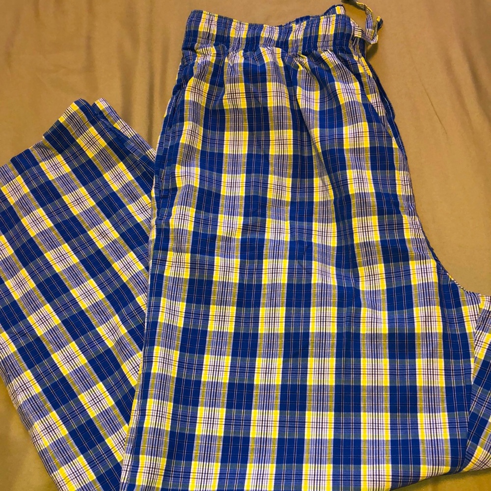 IZOD Sleepware Pants. Size Medium. Excellent condition.
